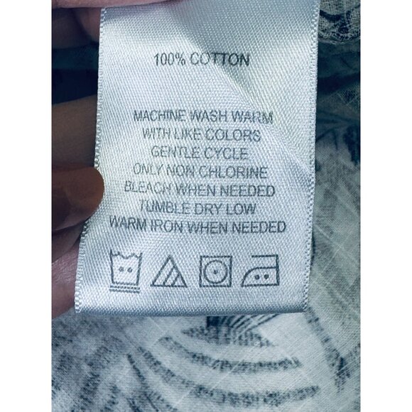 Foxcroft Faith Layered Leaves Button-Up Blouse Top 18W Black White Wrinkle-Free - Picture 13 of 14